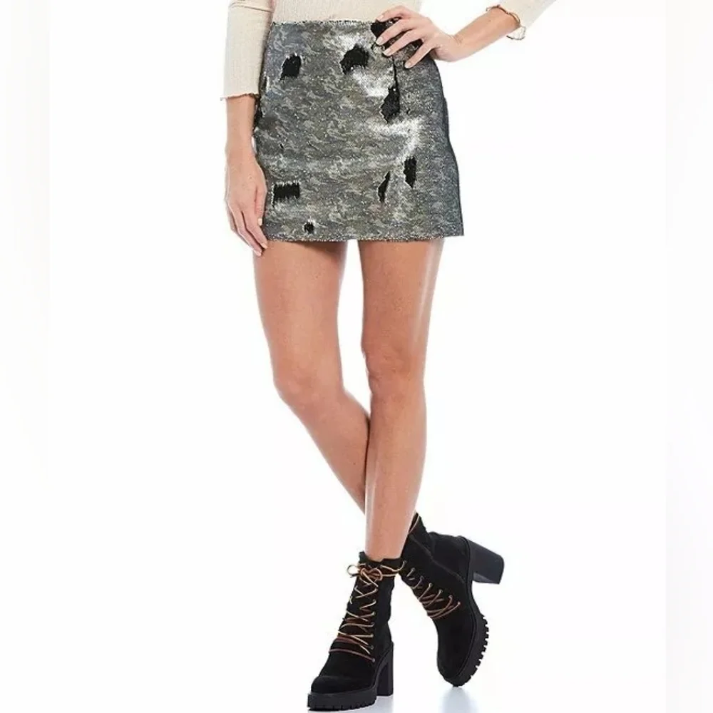 Free People Skinny Allover Sequin Army Print Camo Mini Skirt – Size 6 - NWT